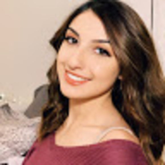 Meet your Posher, Bree - Picture 1 of 1